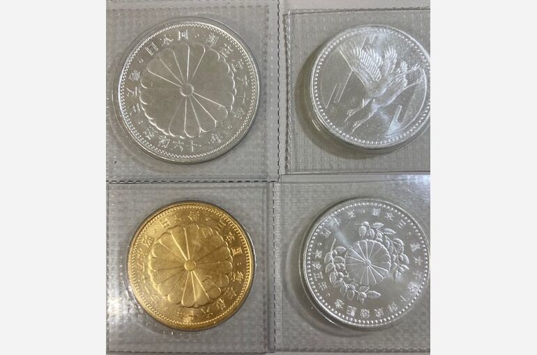 金貨　銀貨