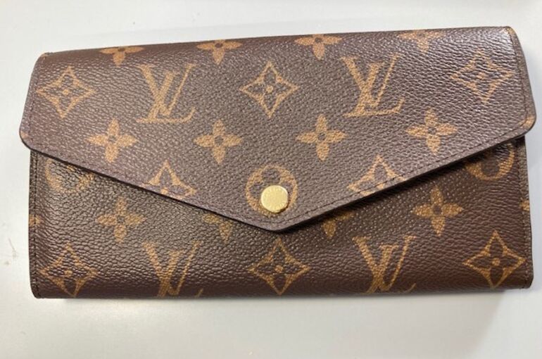 ルイヴィトン財布　未使用